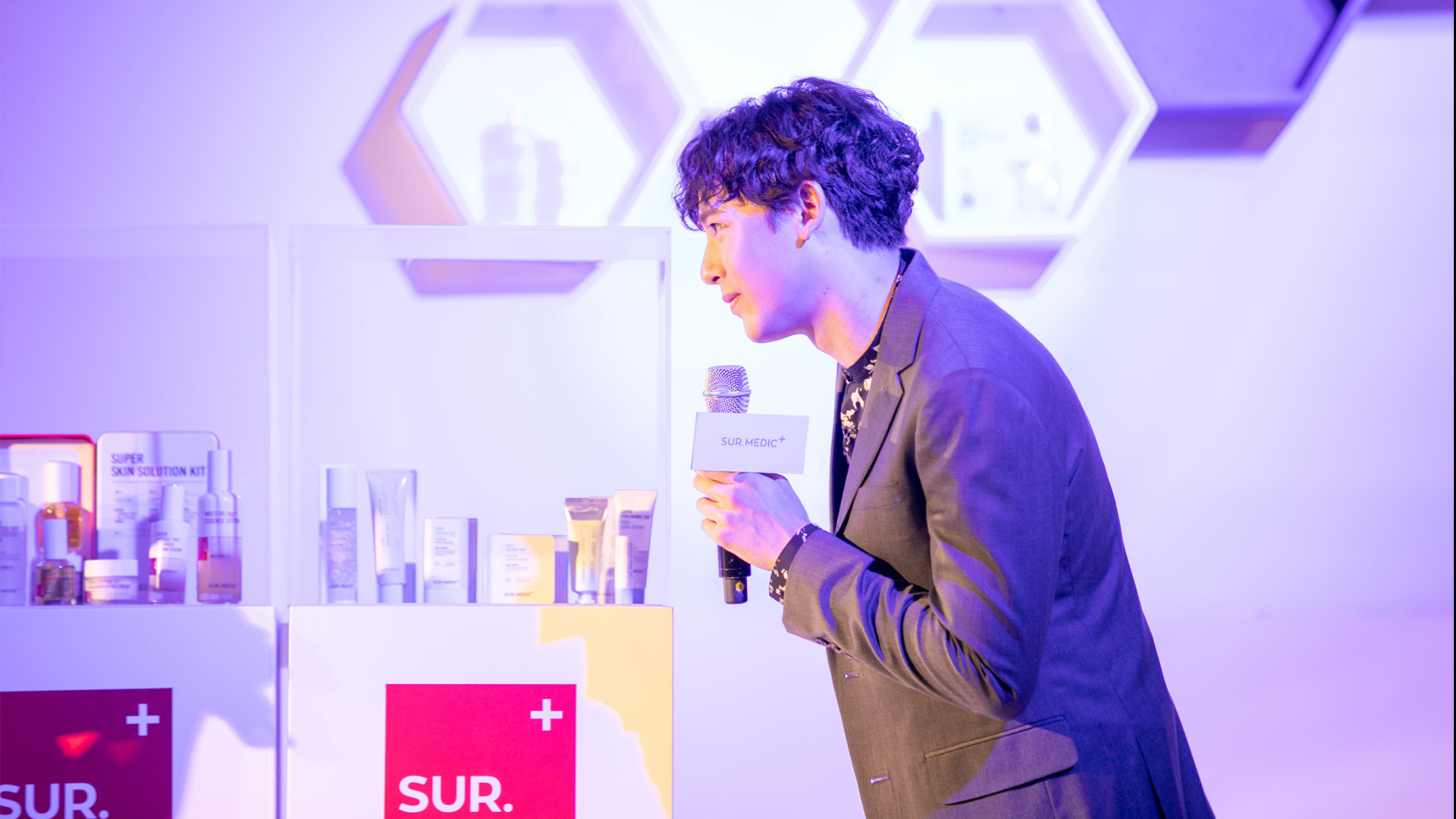 신제품
런칭쇼케이스